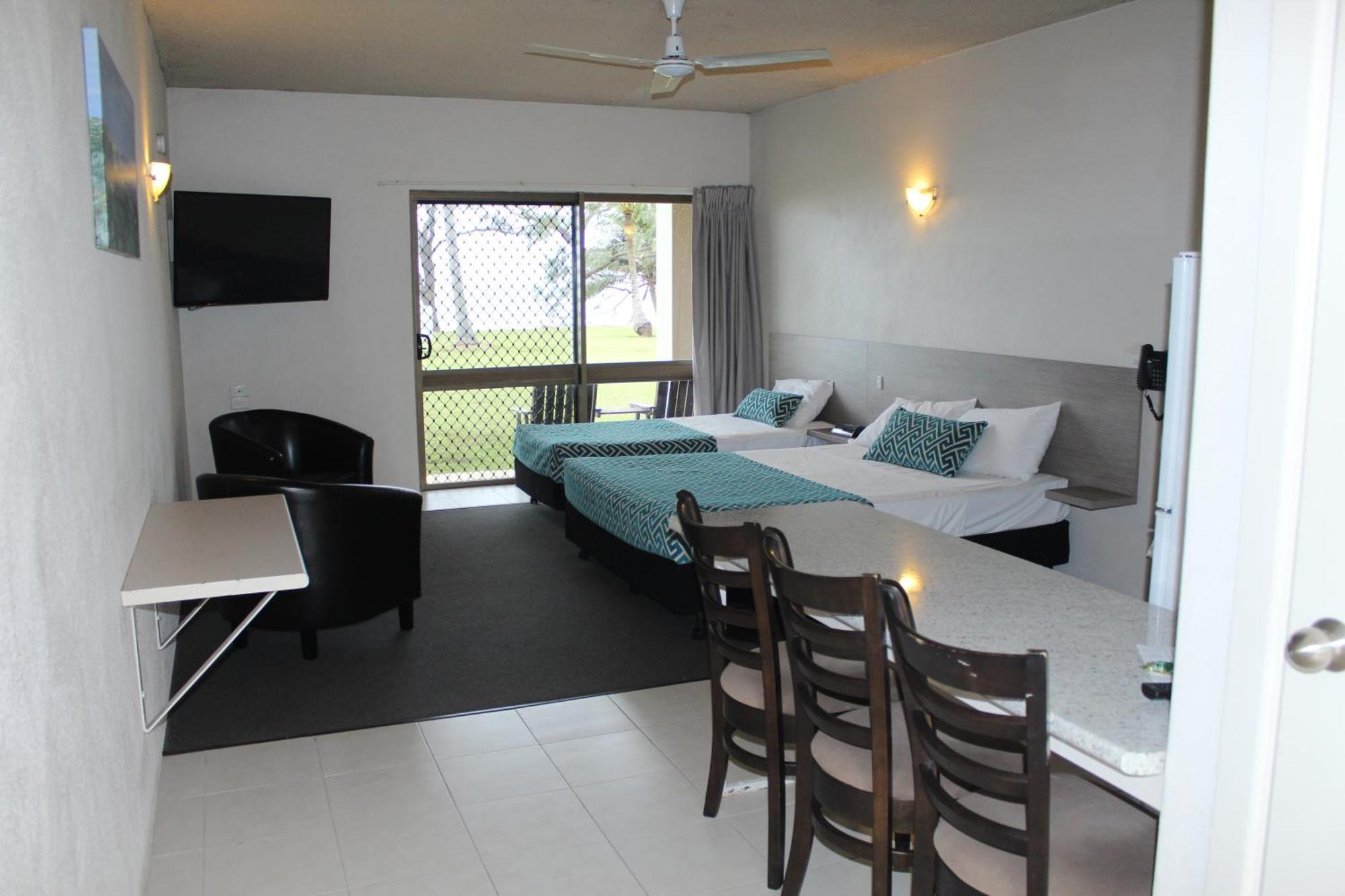 Sarina Beach Motel Grasstree Beach Oda fotoğraf